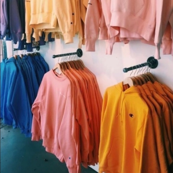 VINTAGE MYSTERY BOX - Picture 2 of 3